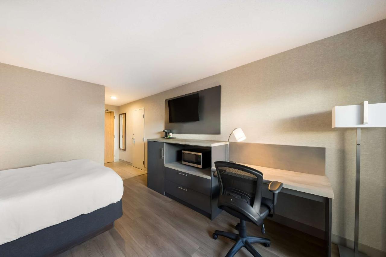 Best Western Belleville Exterior photo