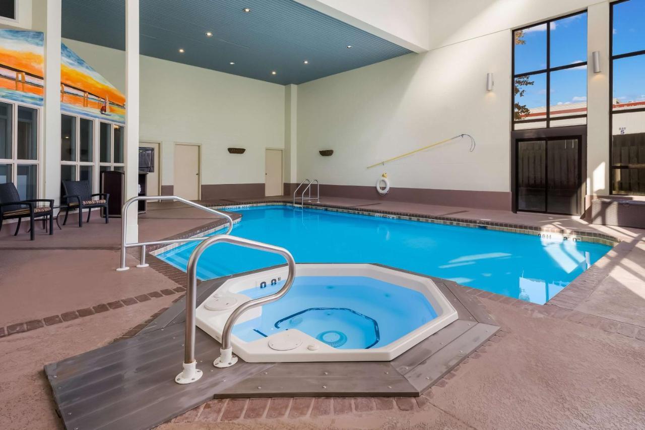 Best Western Belleville Exterior photo